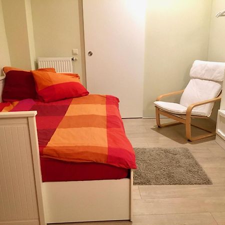 Die Senfbude - Klein Aber Fein - Wunderschoenes Studio-Apartment Mit Terrasse Und Stellplatz Lipsia Esterno foto